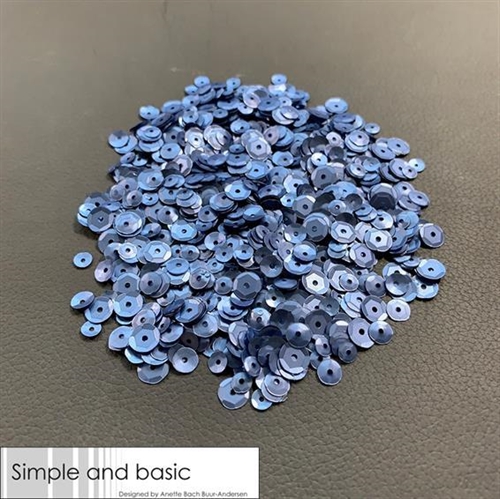 Simple and Basic pailletter/sequins Pale blue 4-5-6mm 30g